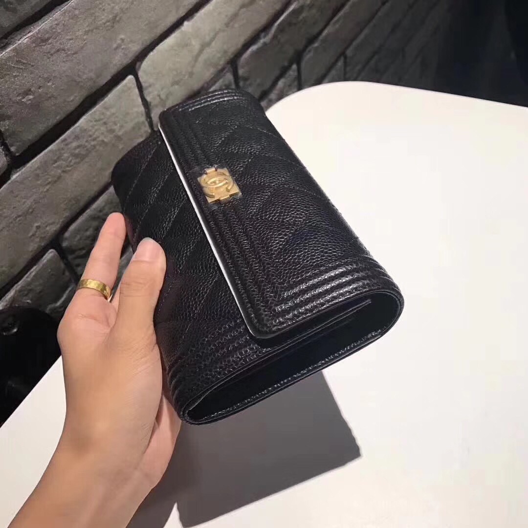 z792153616017_056e5cbc3343bf7b897c8a6e5cc23a29