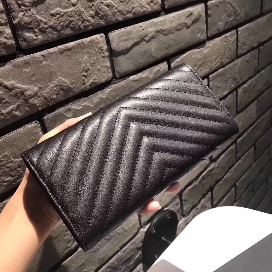 z792943965244_9f403529cf3773d32d4c19b69d6184c3