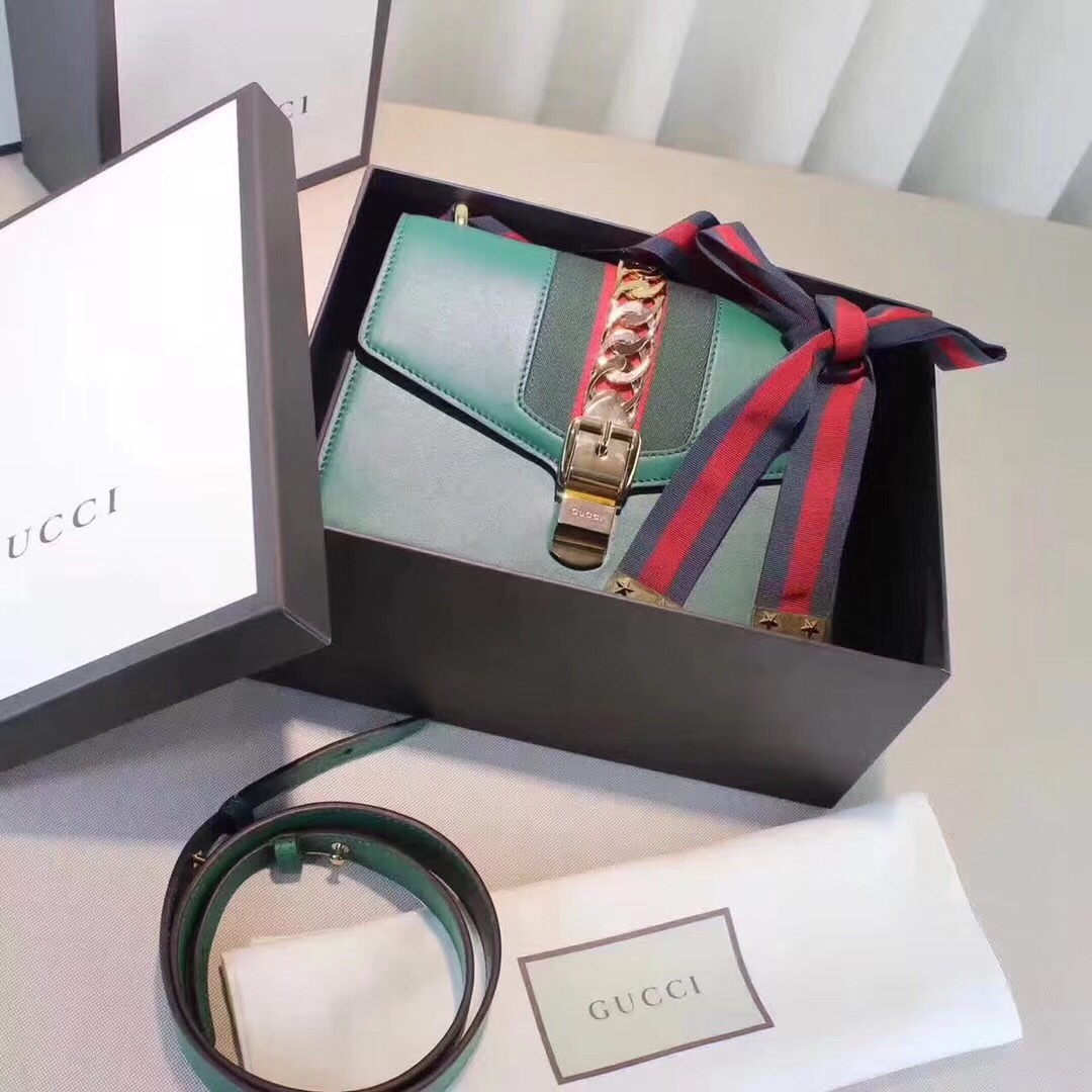 z793810289896_afc8d4a0e46986dfc5f5751e8d6af784