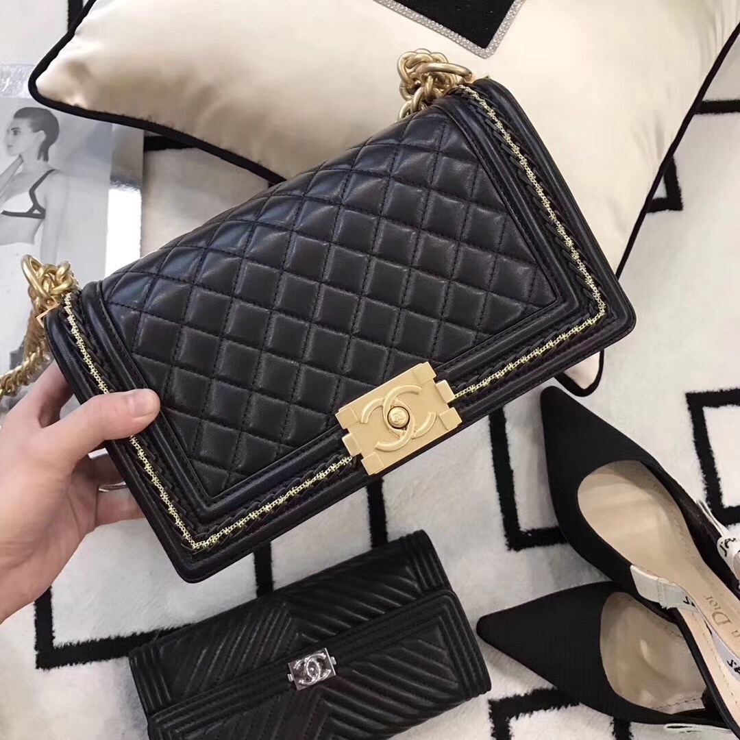 Túi xách Chanel boy siêu cấp - TXCN097