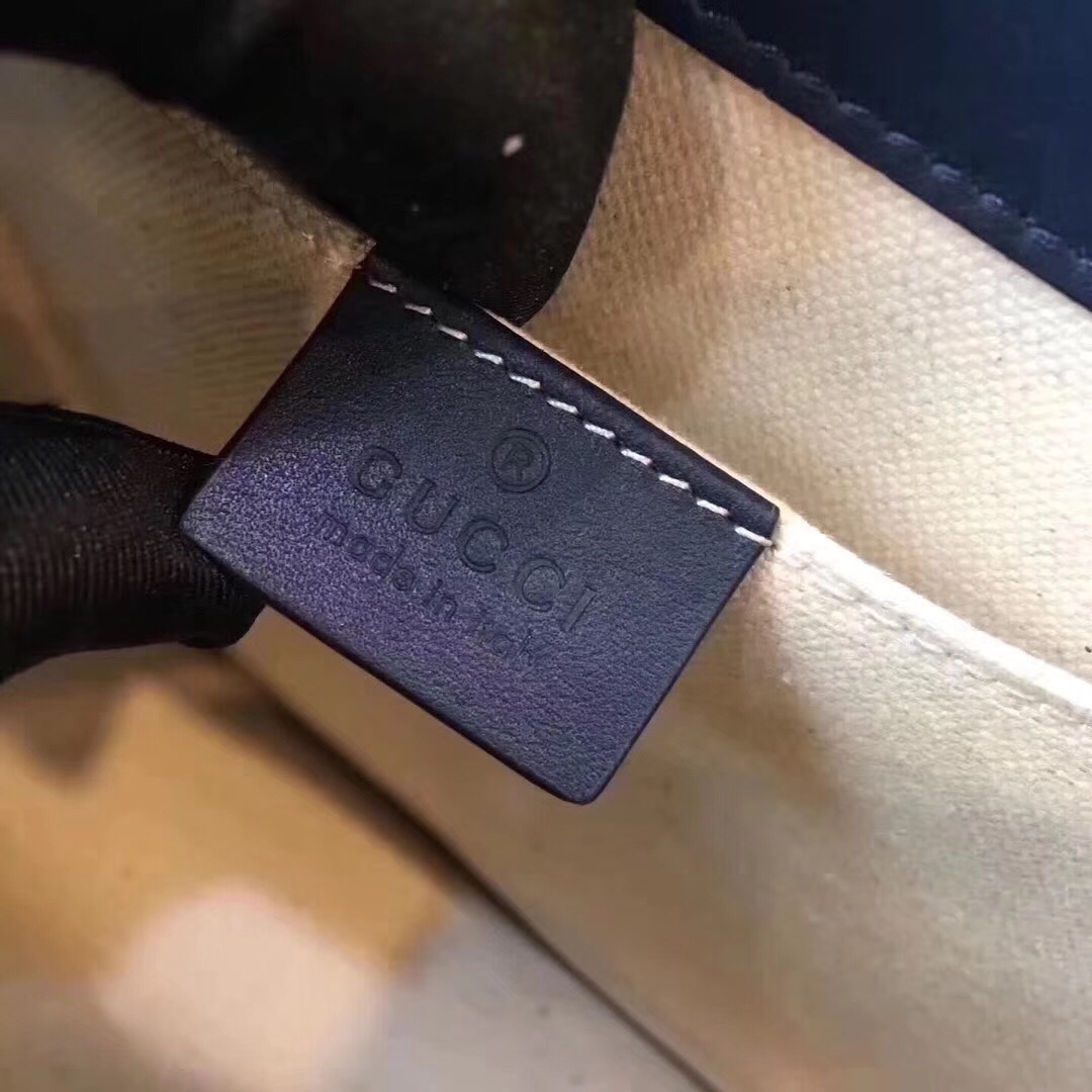 z798364370654_28f1b930310d77f82afb3fc4d0fb0675