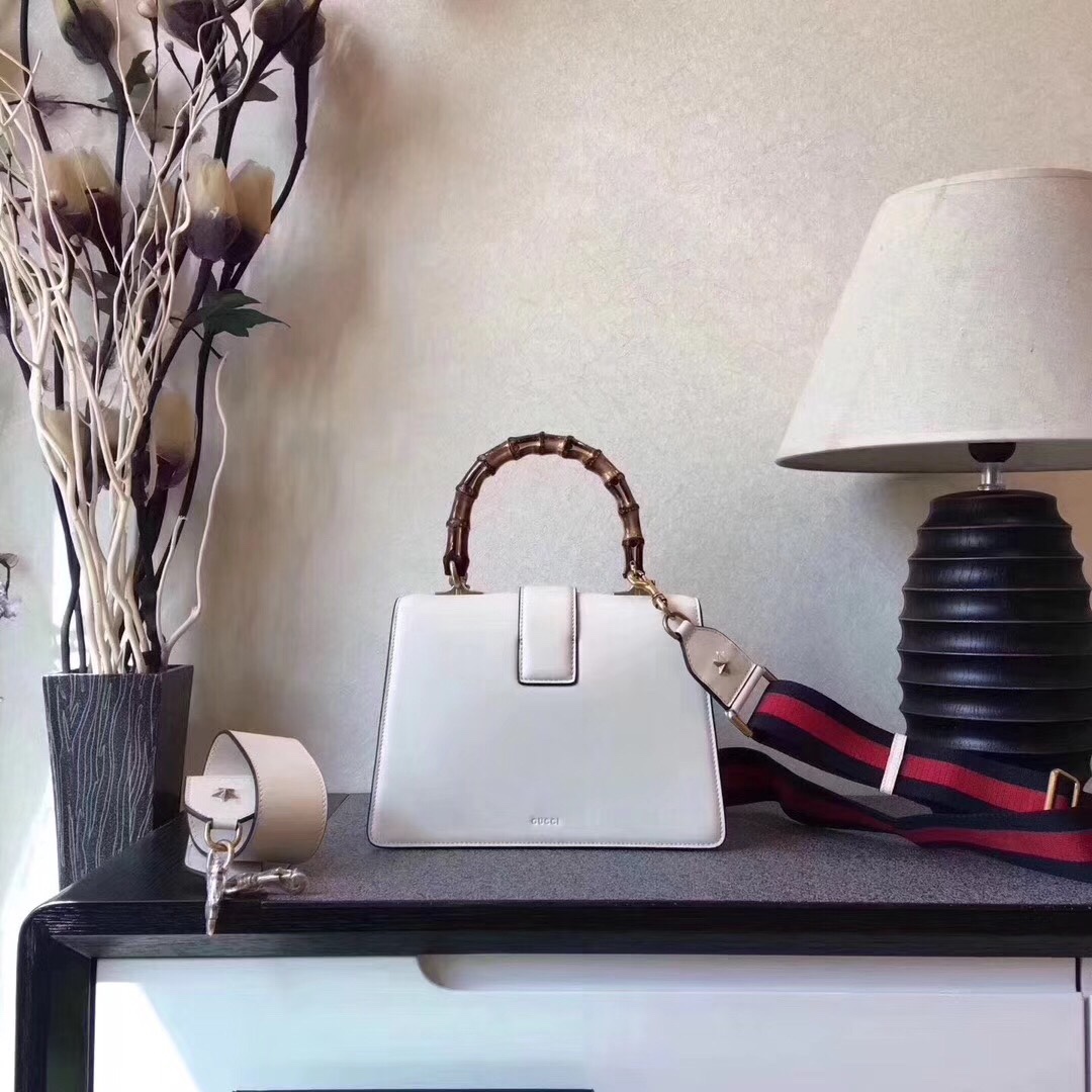 z798364447743_1751d25ef8427f7e7340a1f80c793ac5