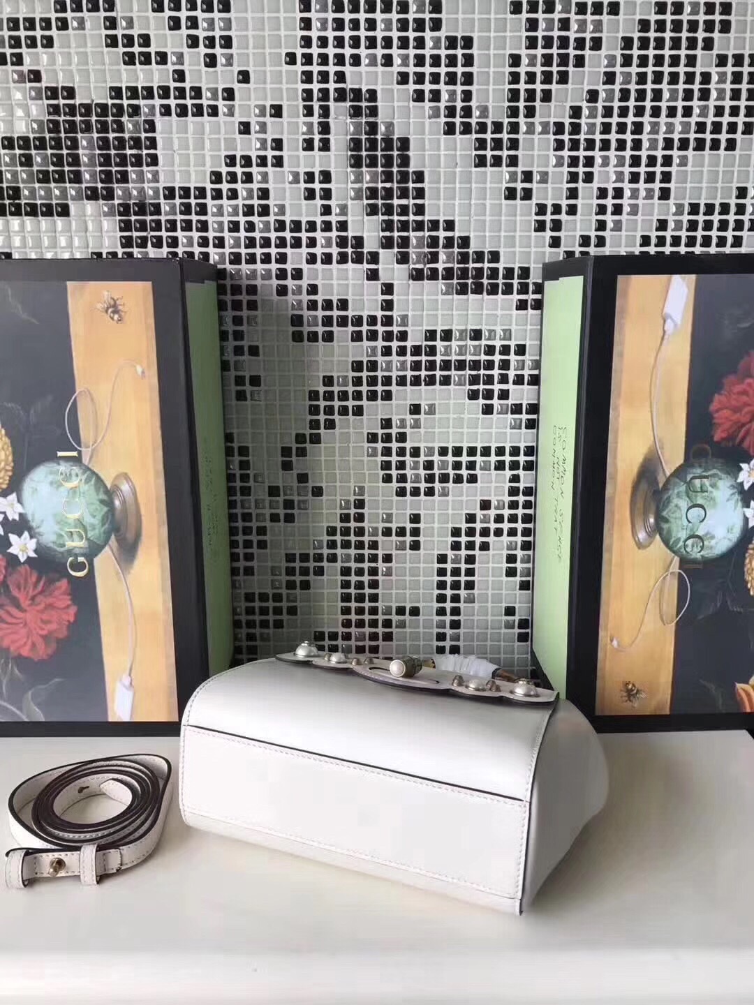 z798365052817_4ac4b187a9ad883679bfd2e925037fcf