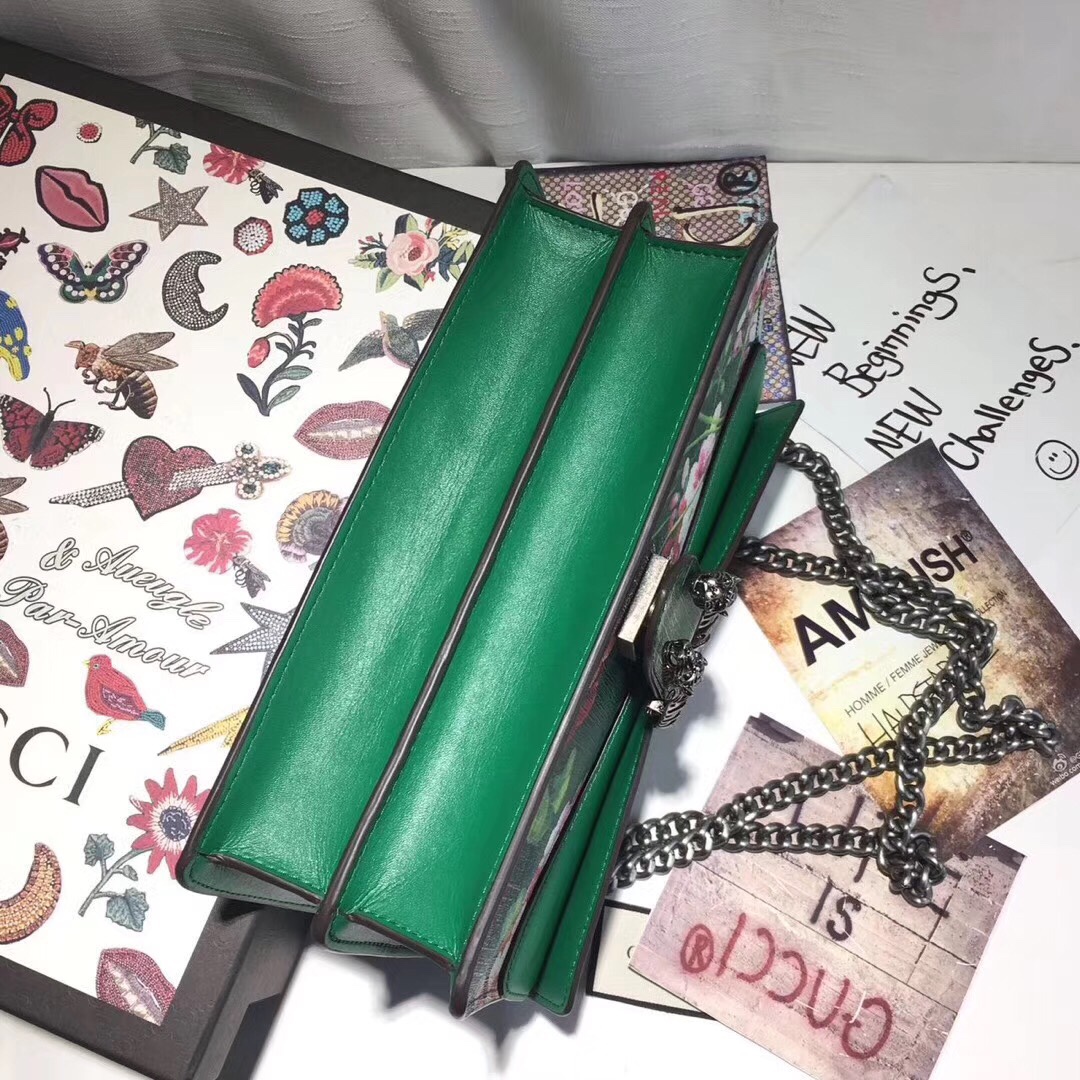 z798365675682_c92d581cef0a873995fa1a98caed1577