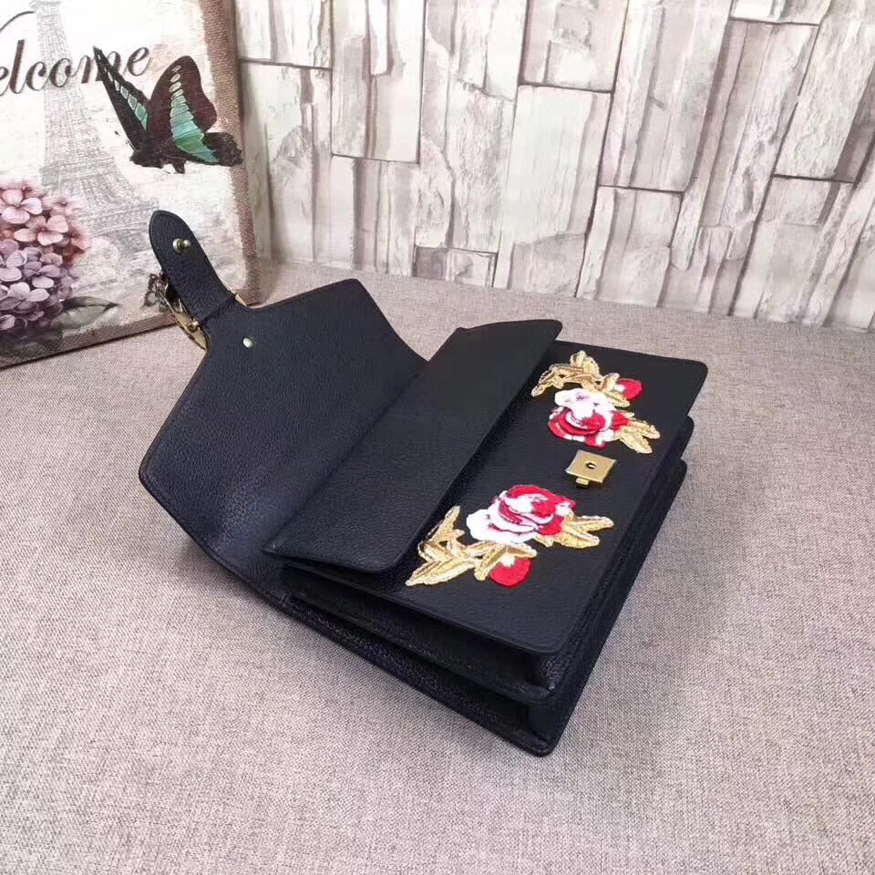 z798367818863_359b89de110431561de0ec6761724740