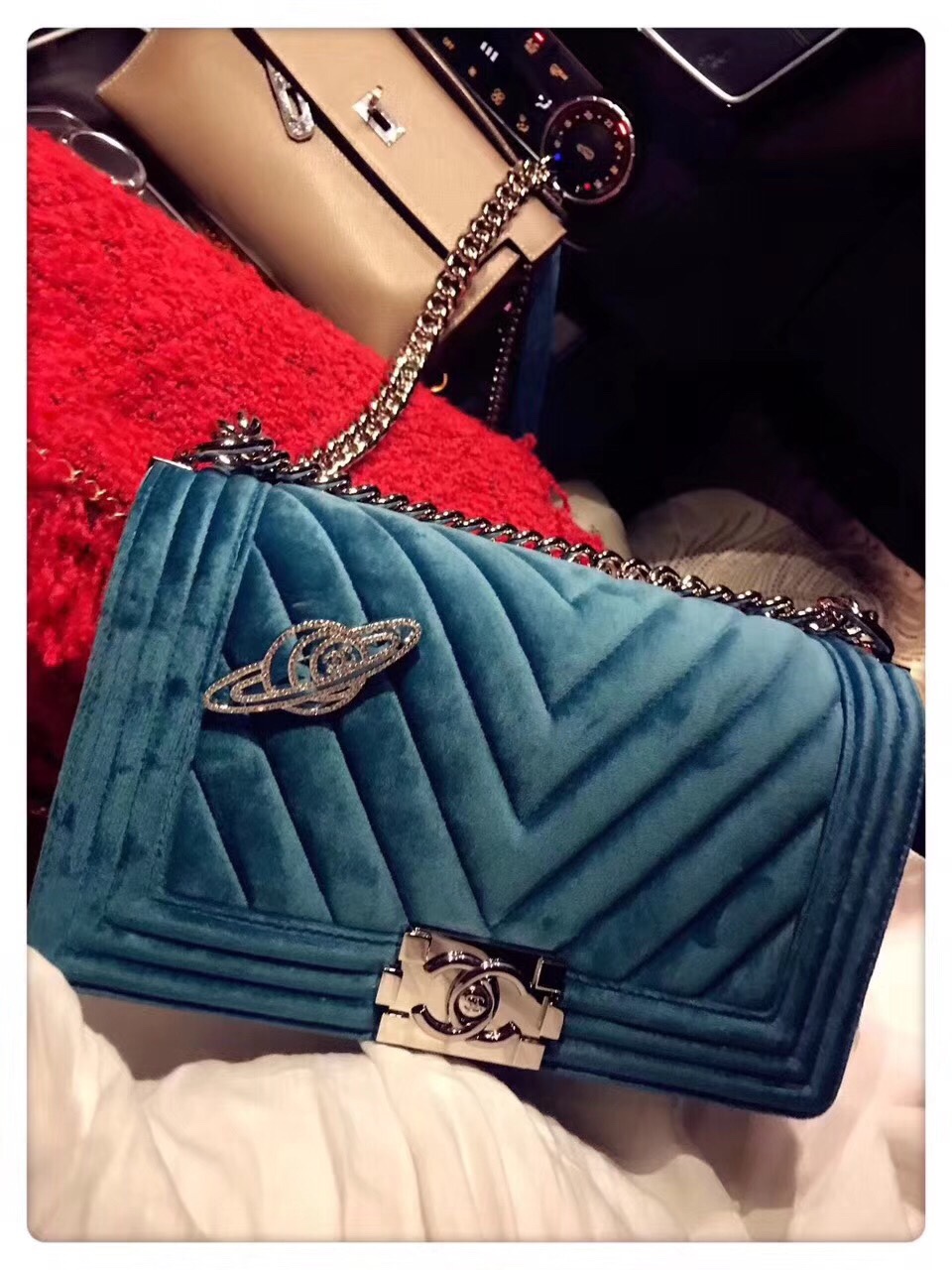 z798368430824_bdf40113588f7b0a7b782e9beb1b0c3e