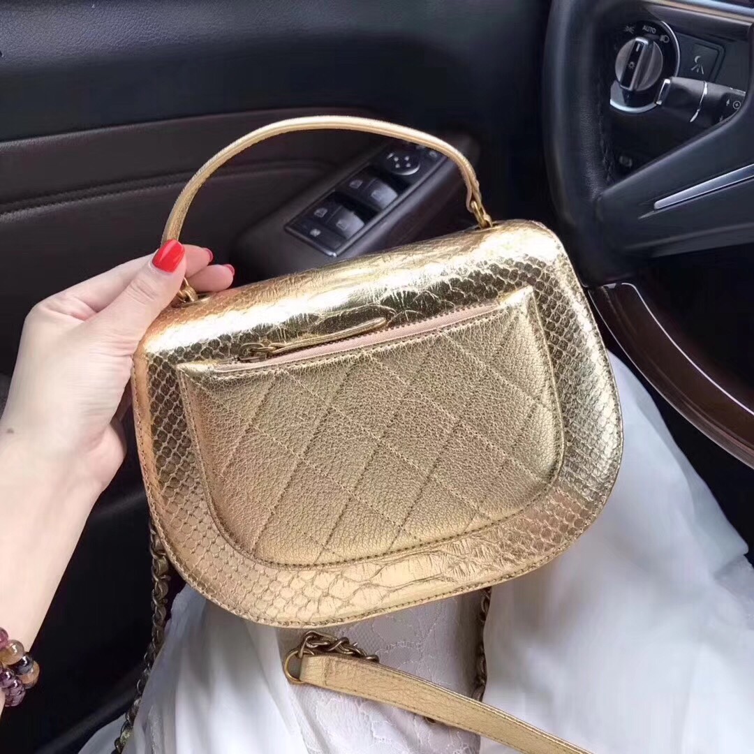 z798438231709_0b7c3e332ac549d22e9e5a9c87af722c