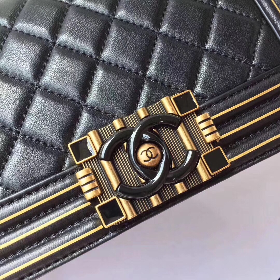 z798438986849_959bd5dde7cfca0e8abde85dcff48fc8