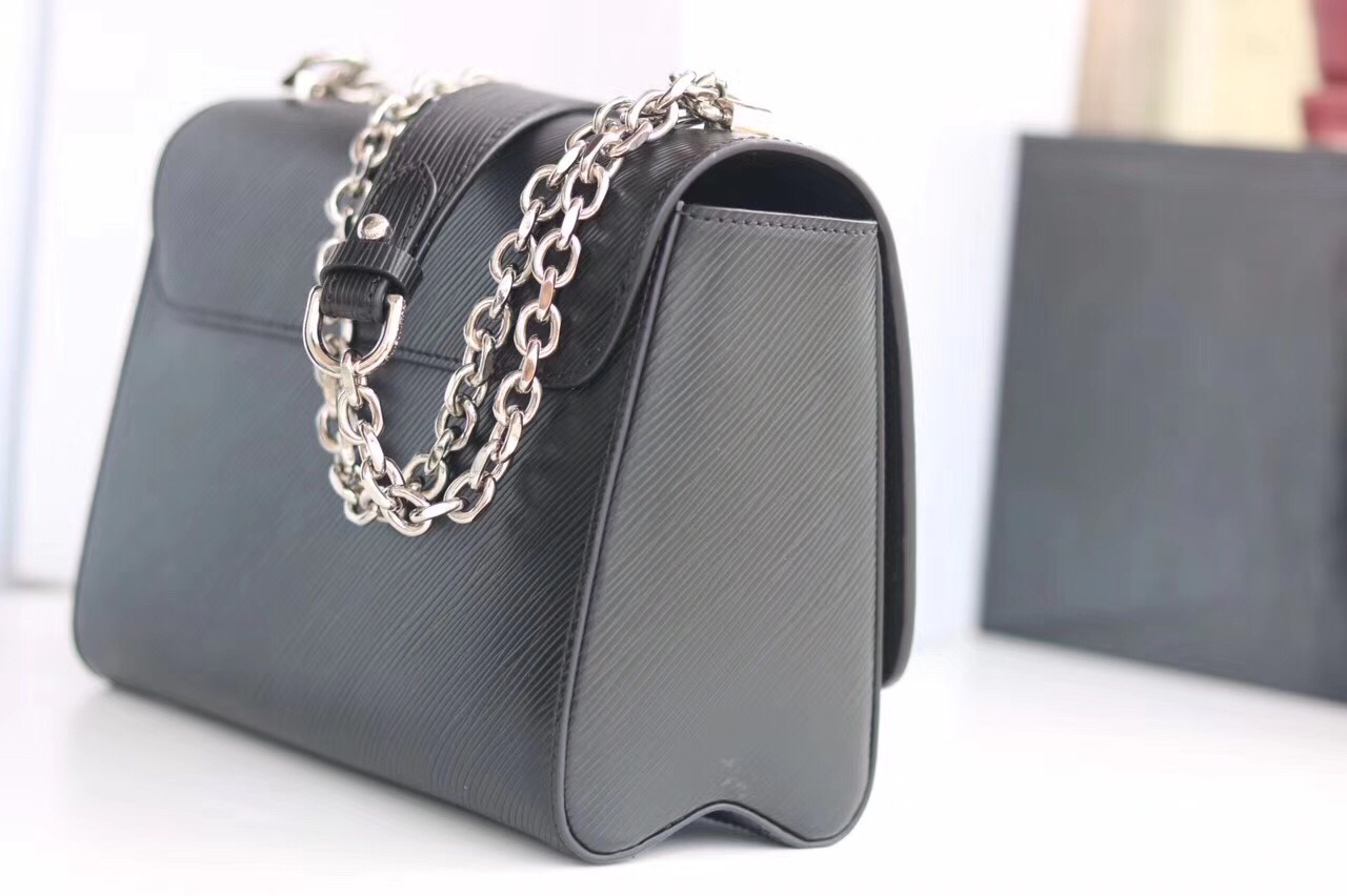 z804786795094_21706a6913c8a17766d6c8d0edde1df2