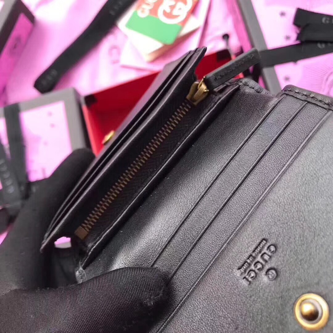 z801362737879_2fd8f4065a7a68da595d0aa065d4b18a