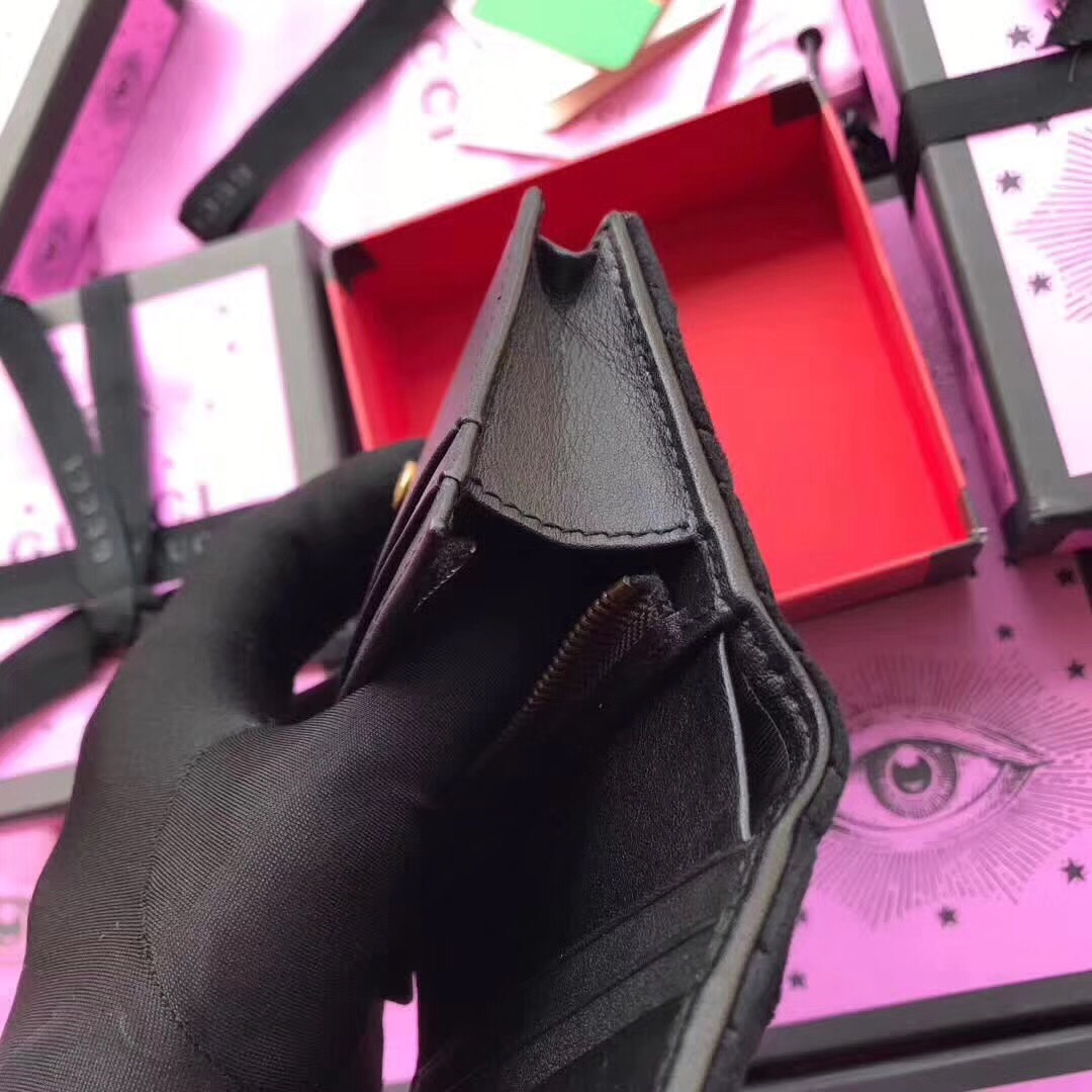 z801362743302_9edc75fe70e645315043f62bb7a0a955