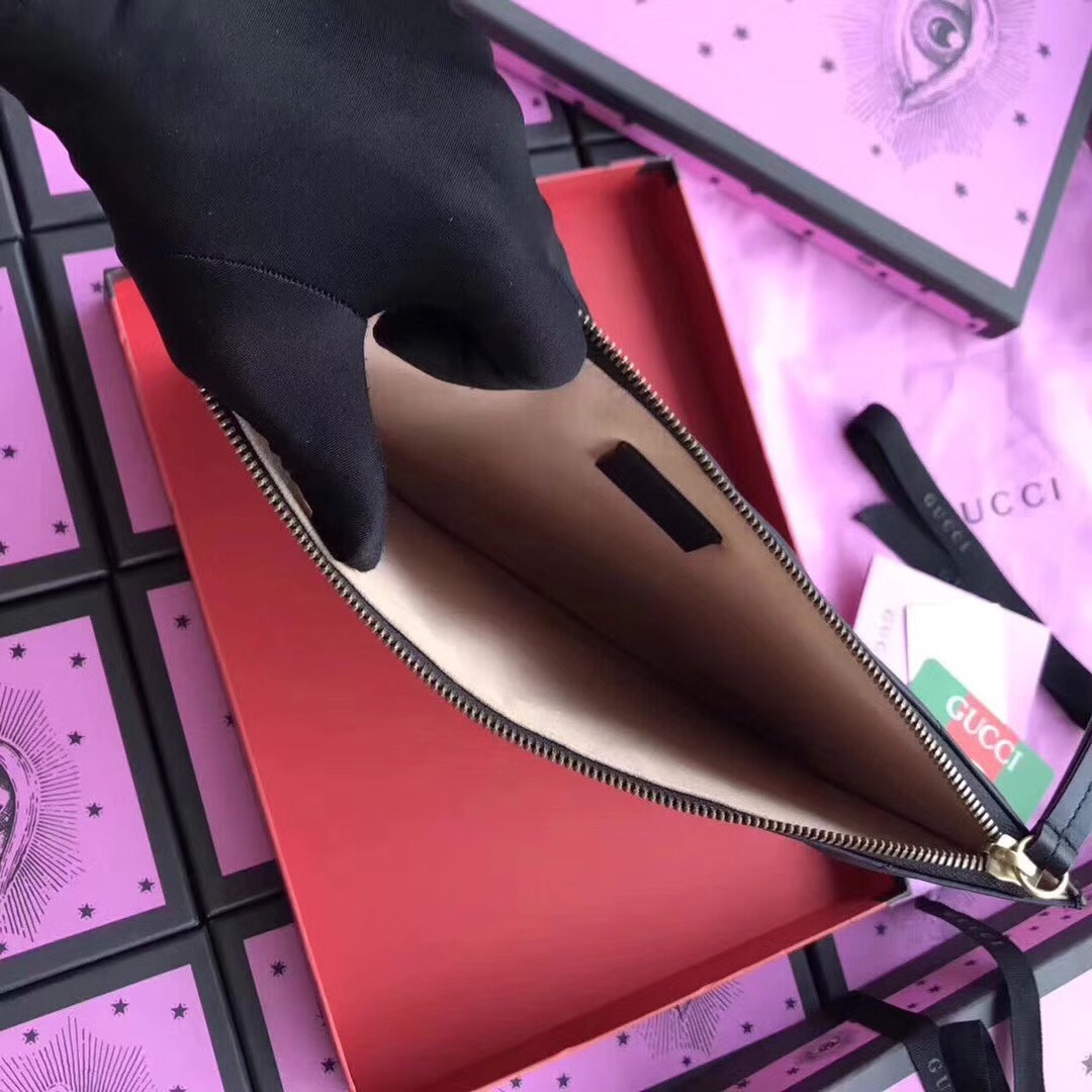 z801363418463_637e2272009a87b428b772075c768a0a