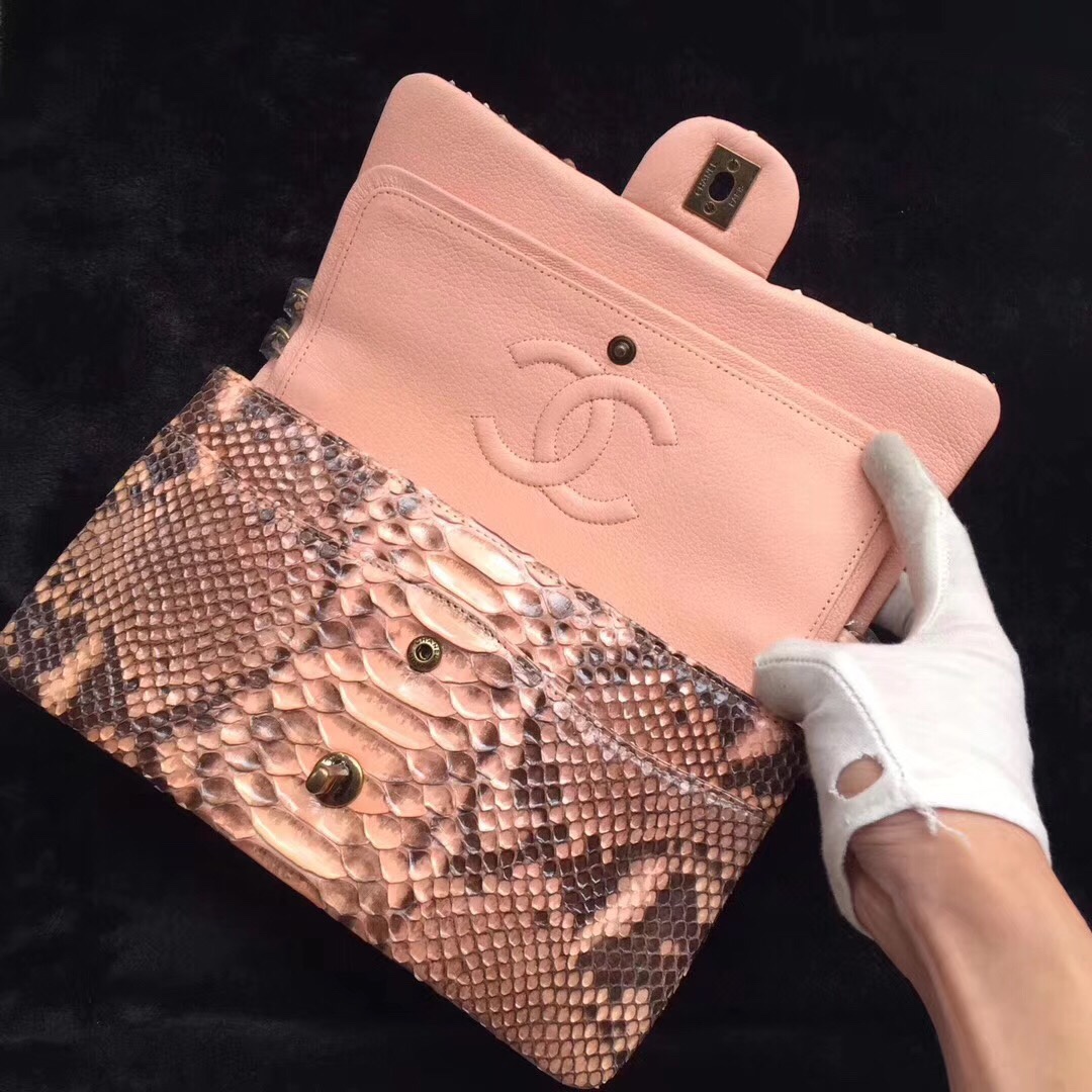 z803058703270_9de8296256eddb59e4552e4019662a2a