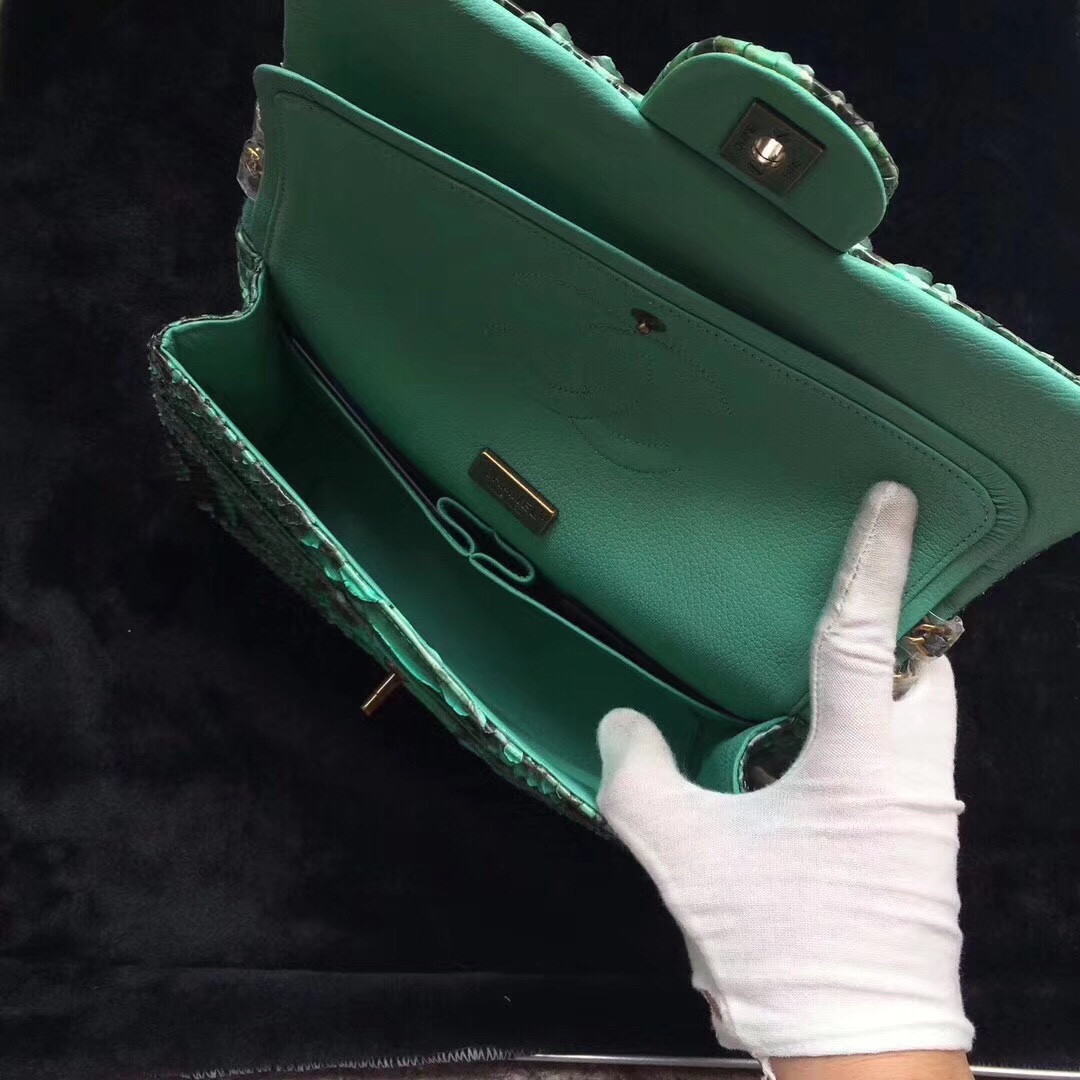 z803058723731_cef1a5e15552993de97460fe7678cecd