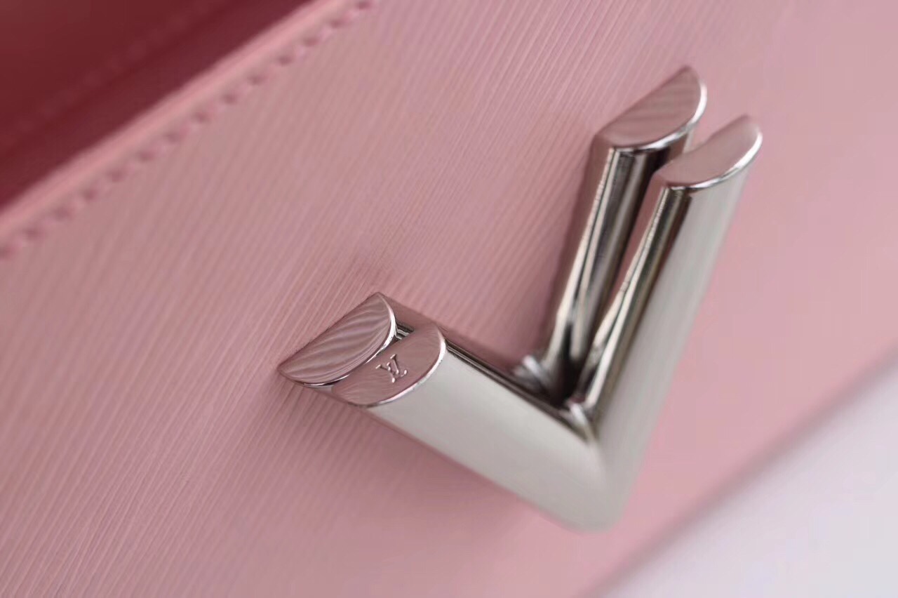 z804786823339_5bd26c232d53fbdfa84dfb53f9954378