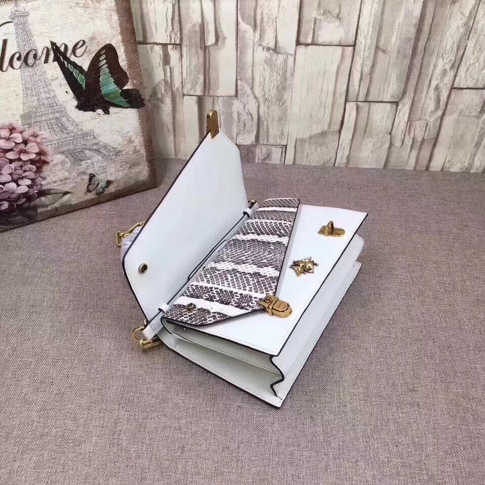 z807258864064_79d6c5f3903b85ca07492186d3dfa7ed