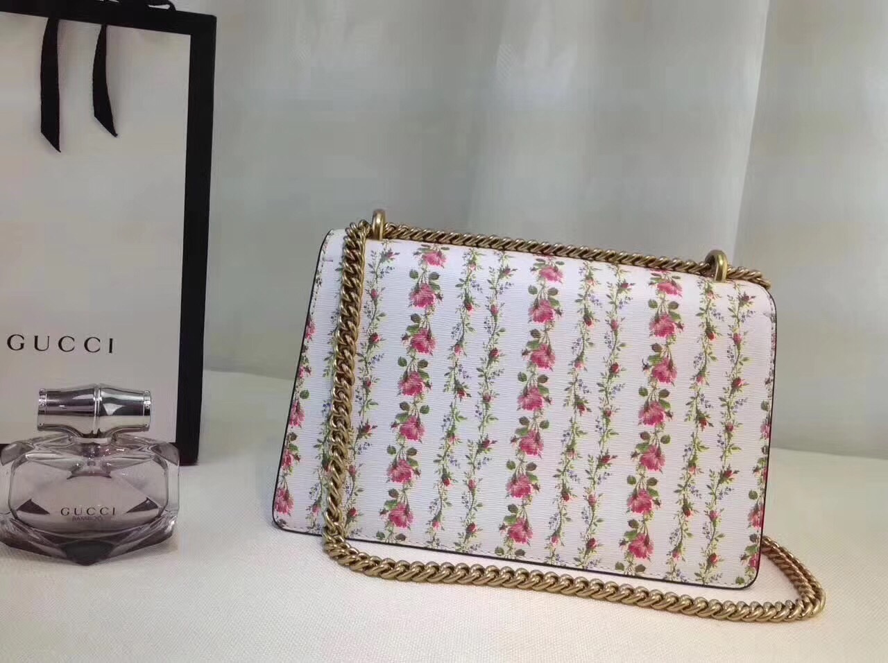 z810659354744_332249e181c9b394d293c31954ebed32