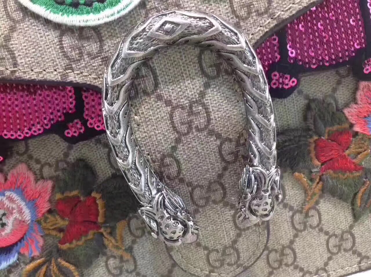 z810659474553_e69f79954344c4e6df4884f3b25f2a4f