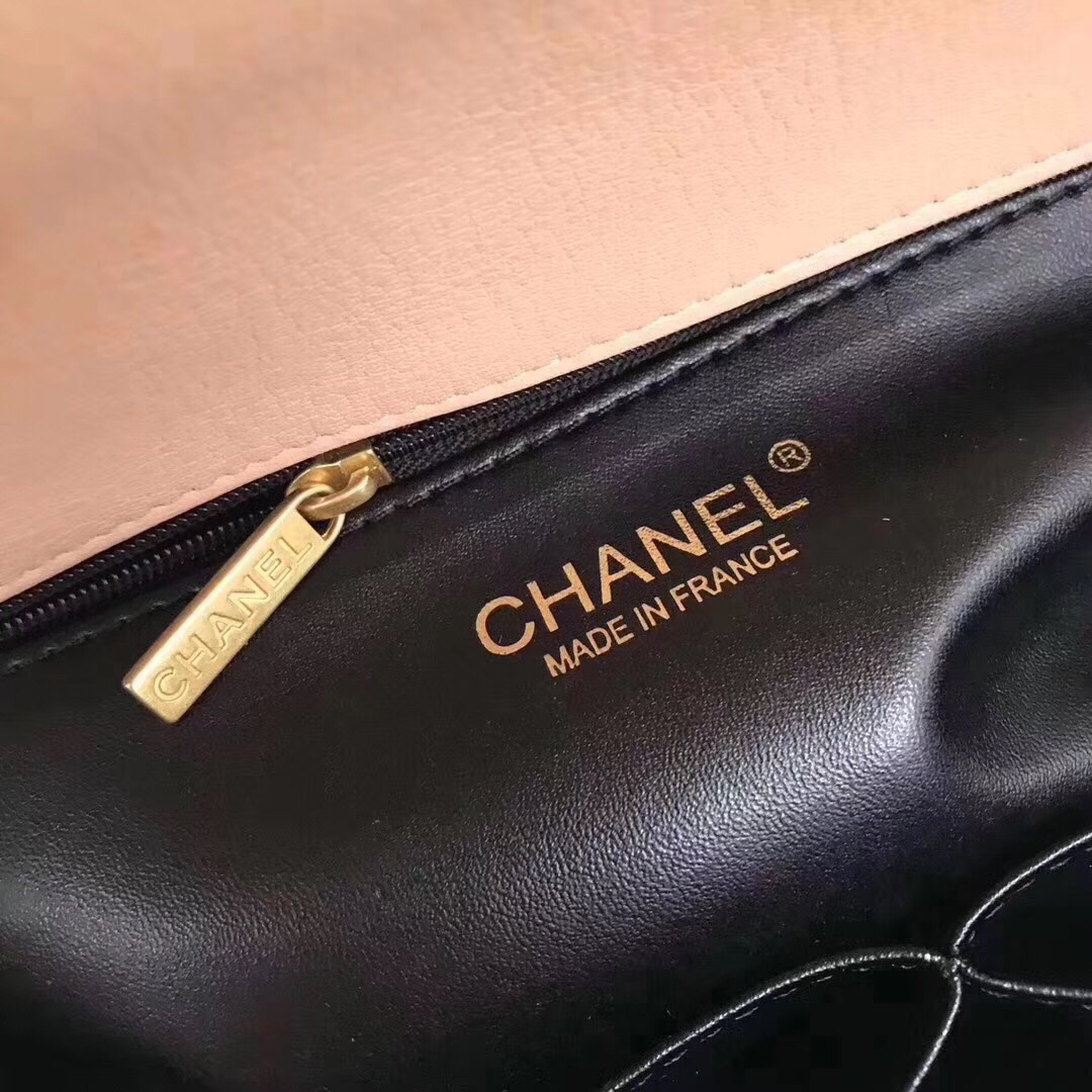 z811650761780_91ce2b3fc7cead21808ada7e6803a403