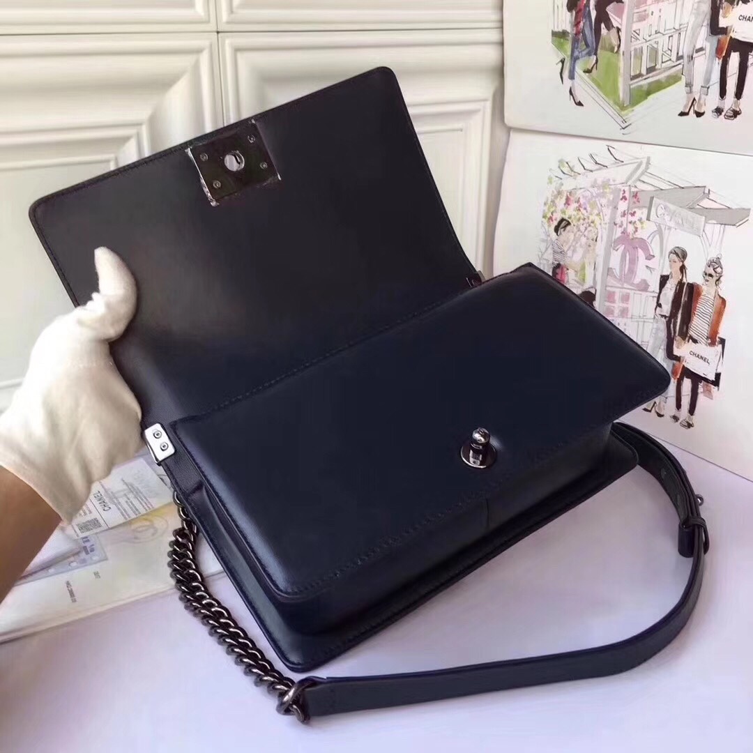 z811653359158_6f73e89d2d66485d40a48f23405f8338