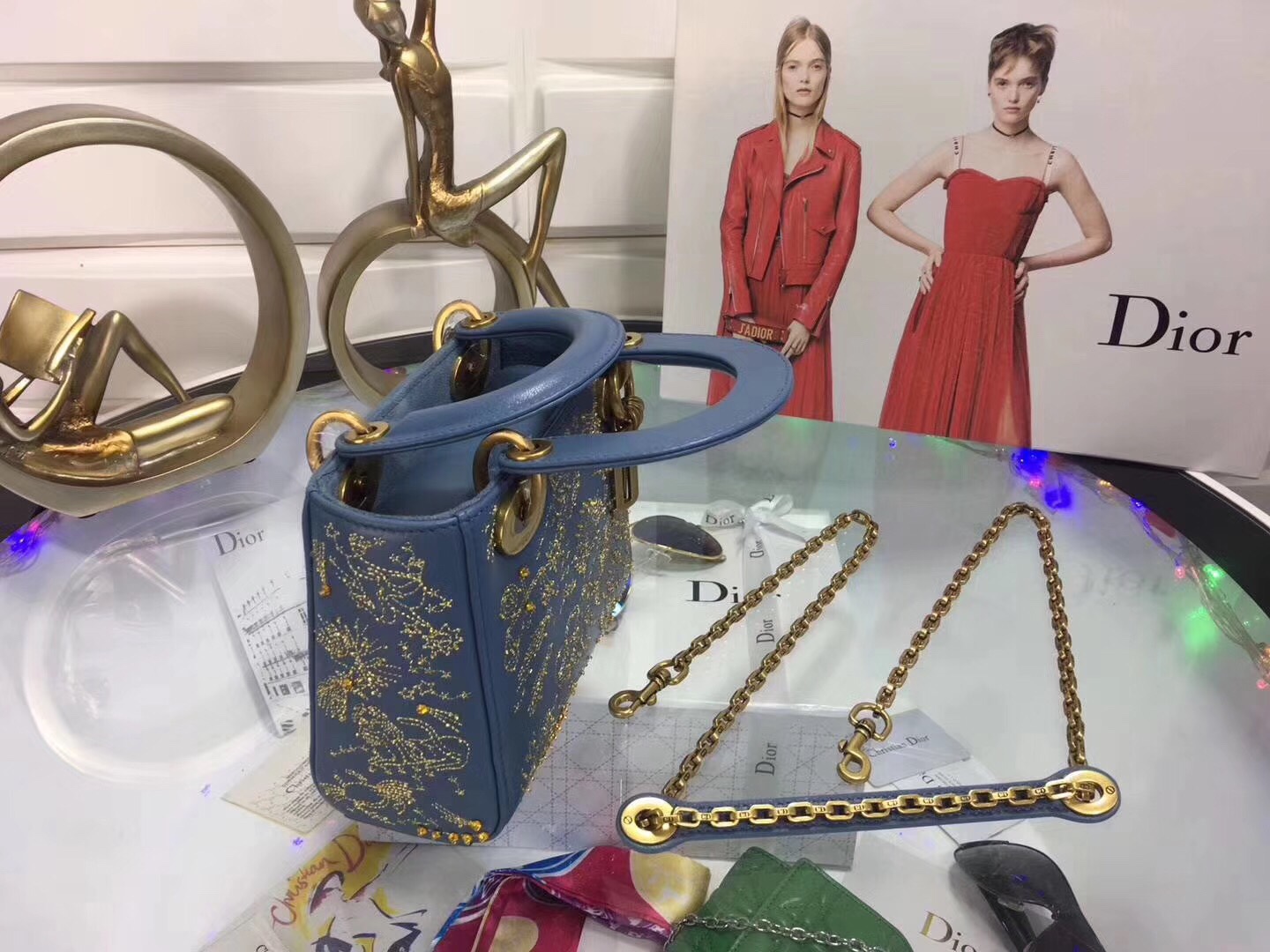 z818752222059_59ab690cb57e92d32788159e82499fe8