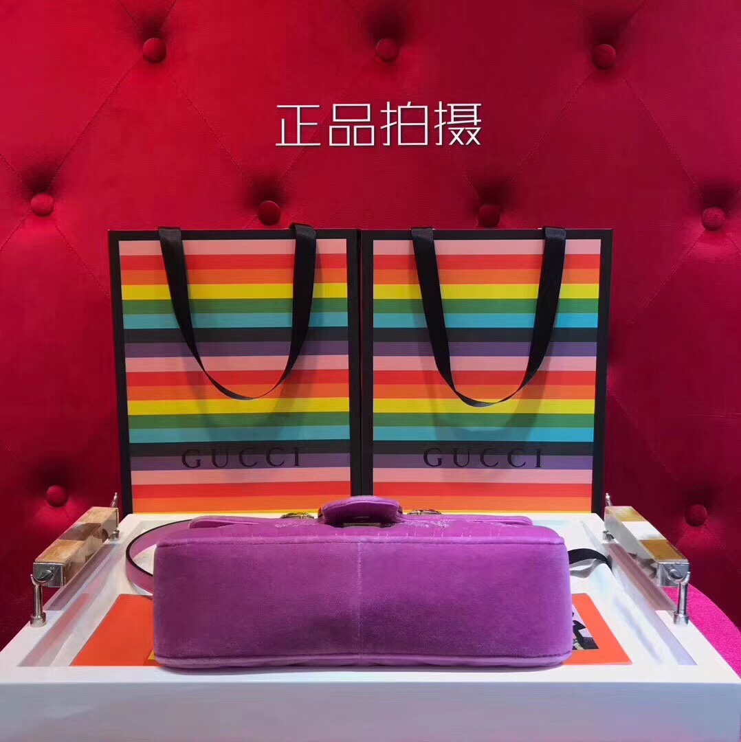 z818759632577_3e7d30b0098a18b7face42e77d511654