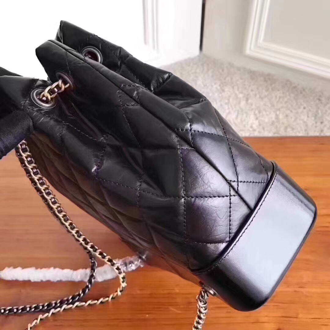 z821460177618_26f951ae228ca1c01644e057fccc1384