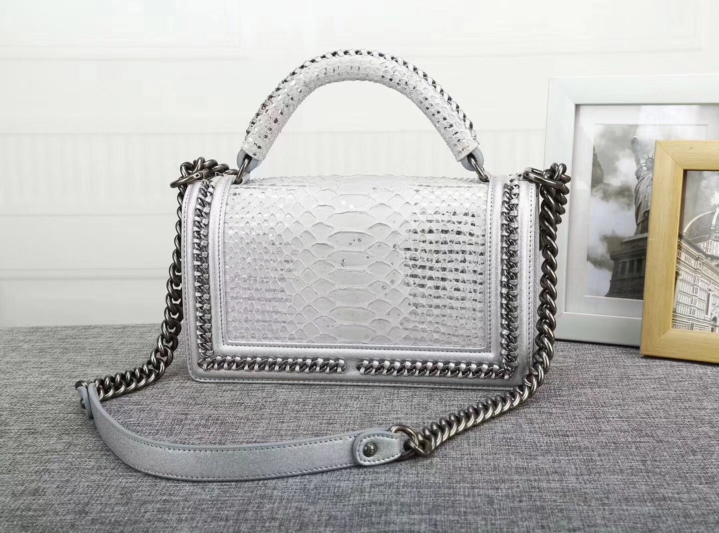 z822318685049_262cd715e38ed7d72627961b27ac79d9