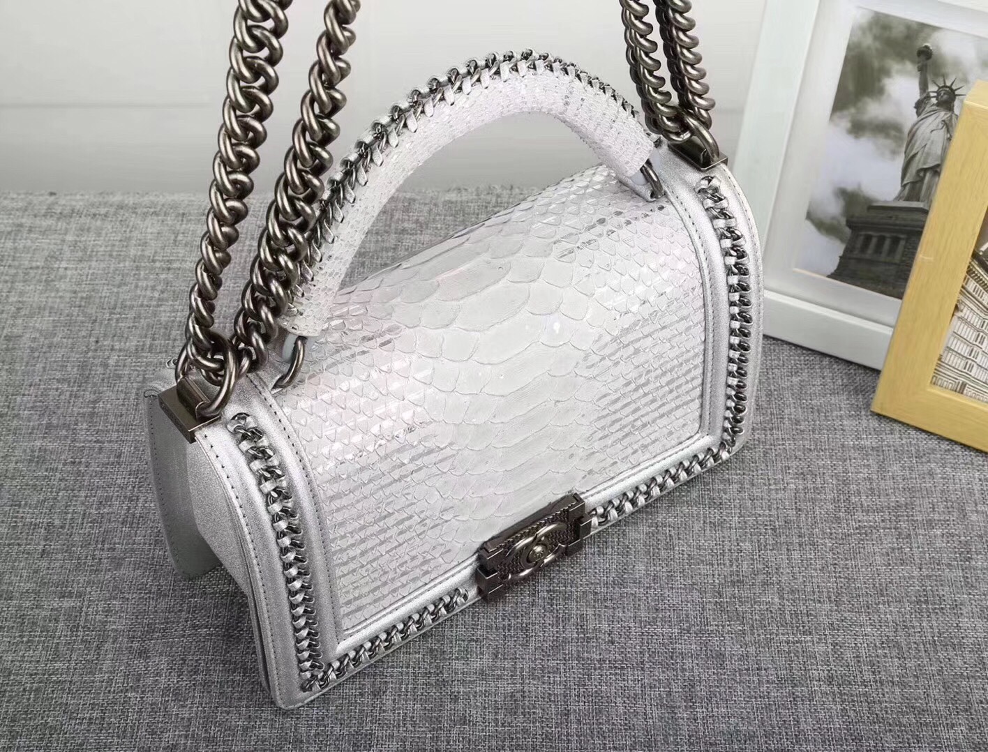 z822319771433_1af9628f4f78be3471220d1aed39a09b