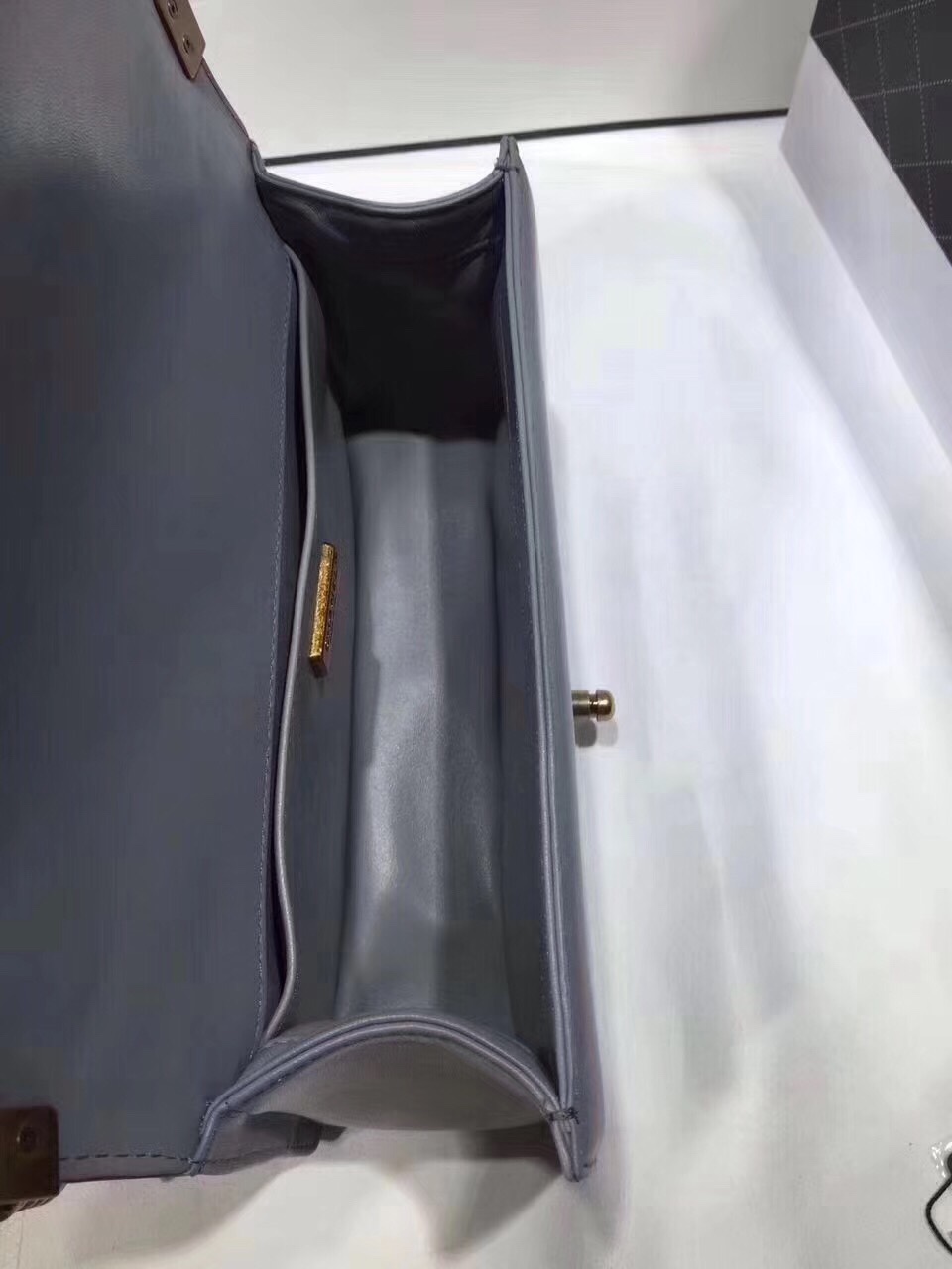 z822320032028_b3e274dee7188a0864fa51fc1984cc49