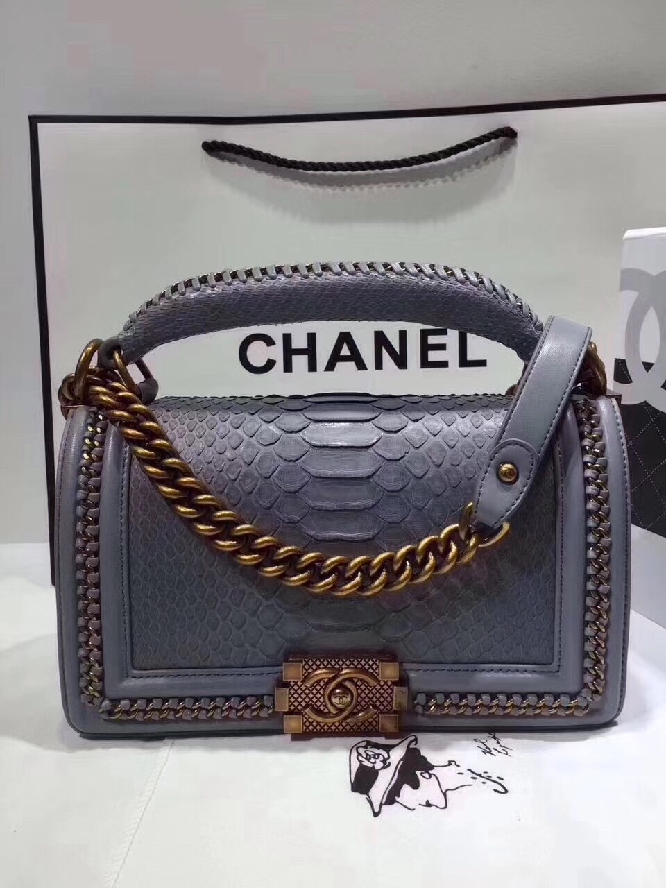 Túi xách Chanel Boy siêu cấp - TXCN172