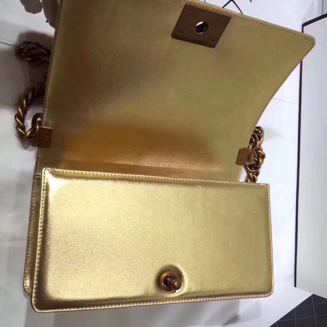 z822320270165_9c48d64bde6a8dadb7fed829e5a0d9df