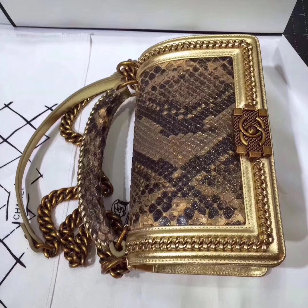 z822320291216_51f2c1424ebbb337f7891e98718241ee