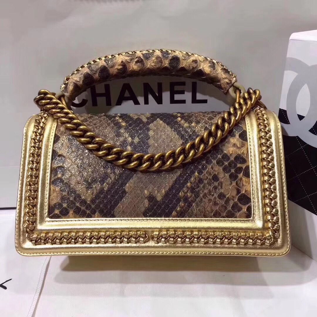 z822320333621_9280fdcc4e9de8f9a509f74c7ea0aecd