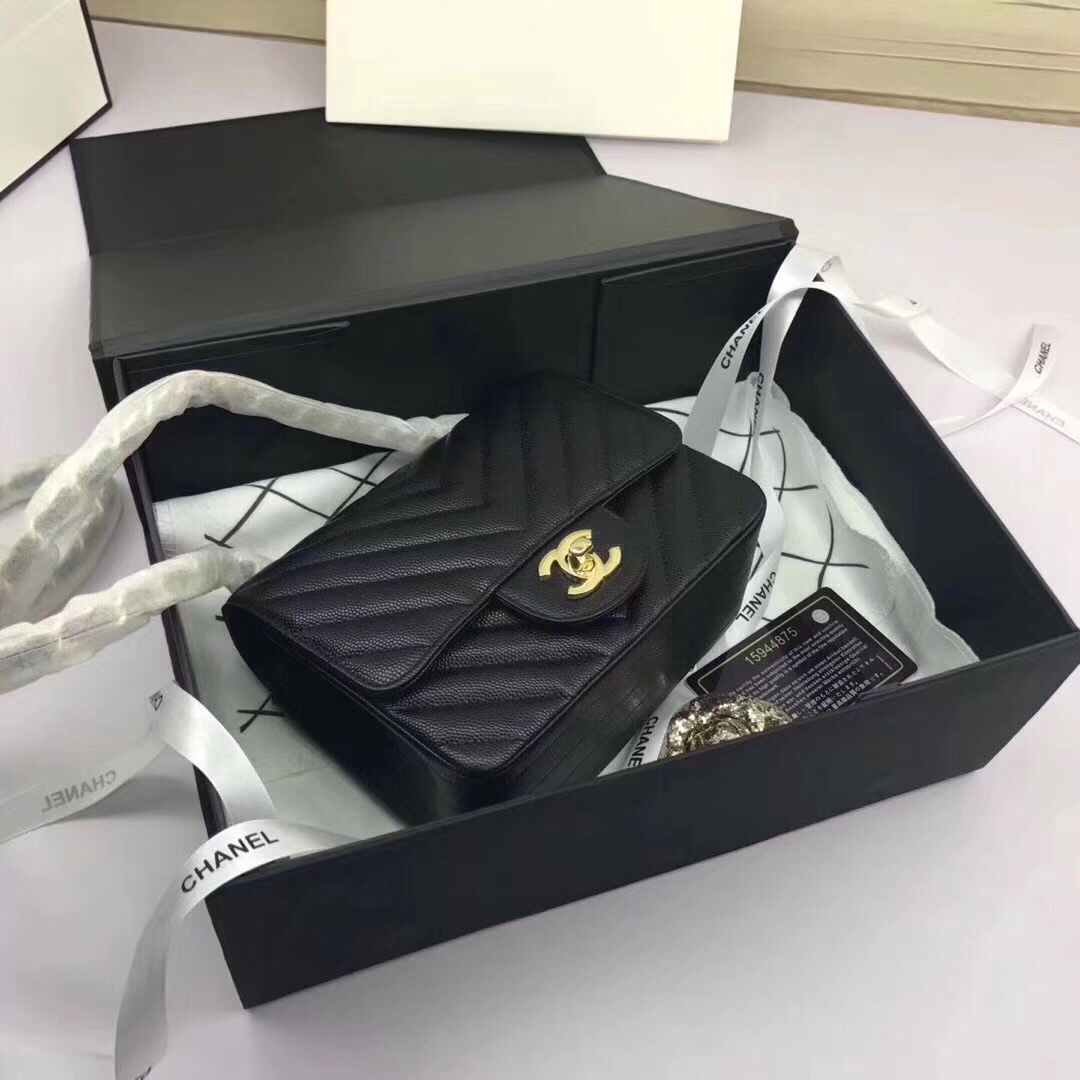 z822321635083_876f06482270040aeed32b1687fff25c