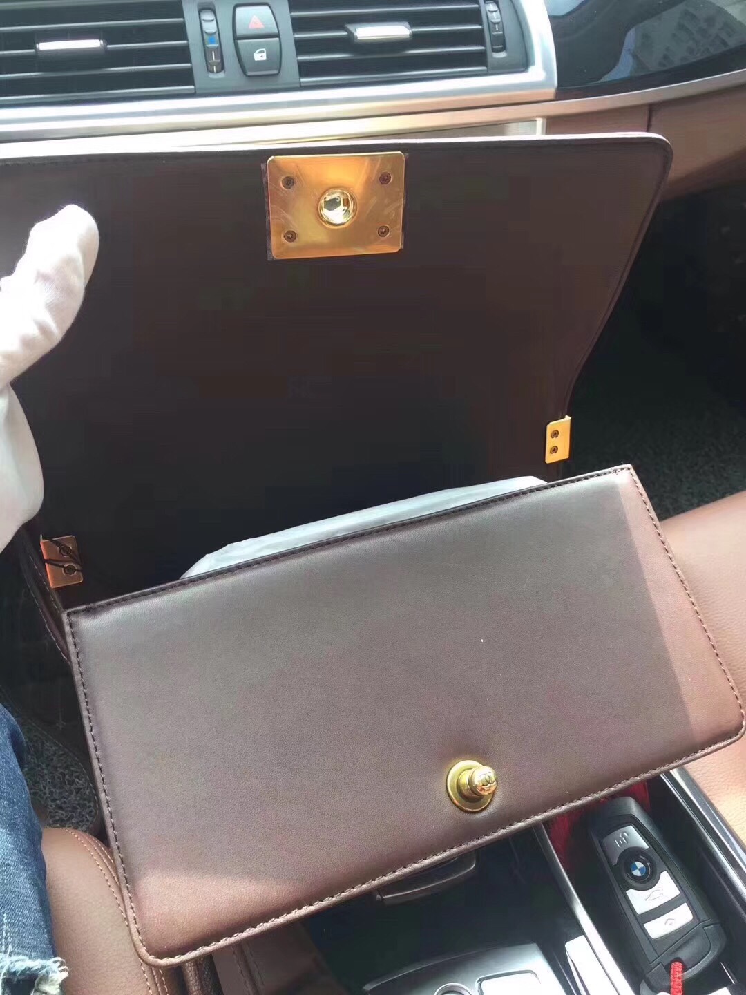 z822322017626_bb2f31eb0e658a8082bb1e2b6adcf661