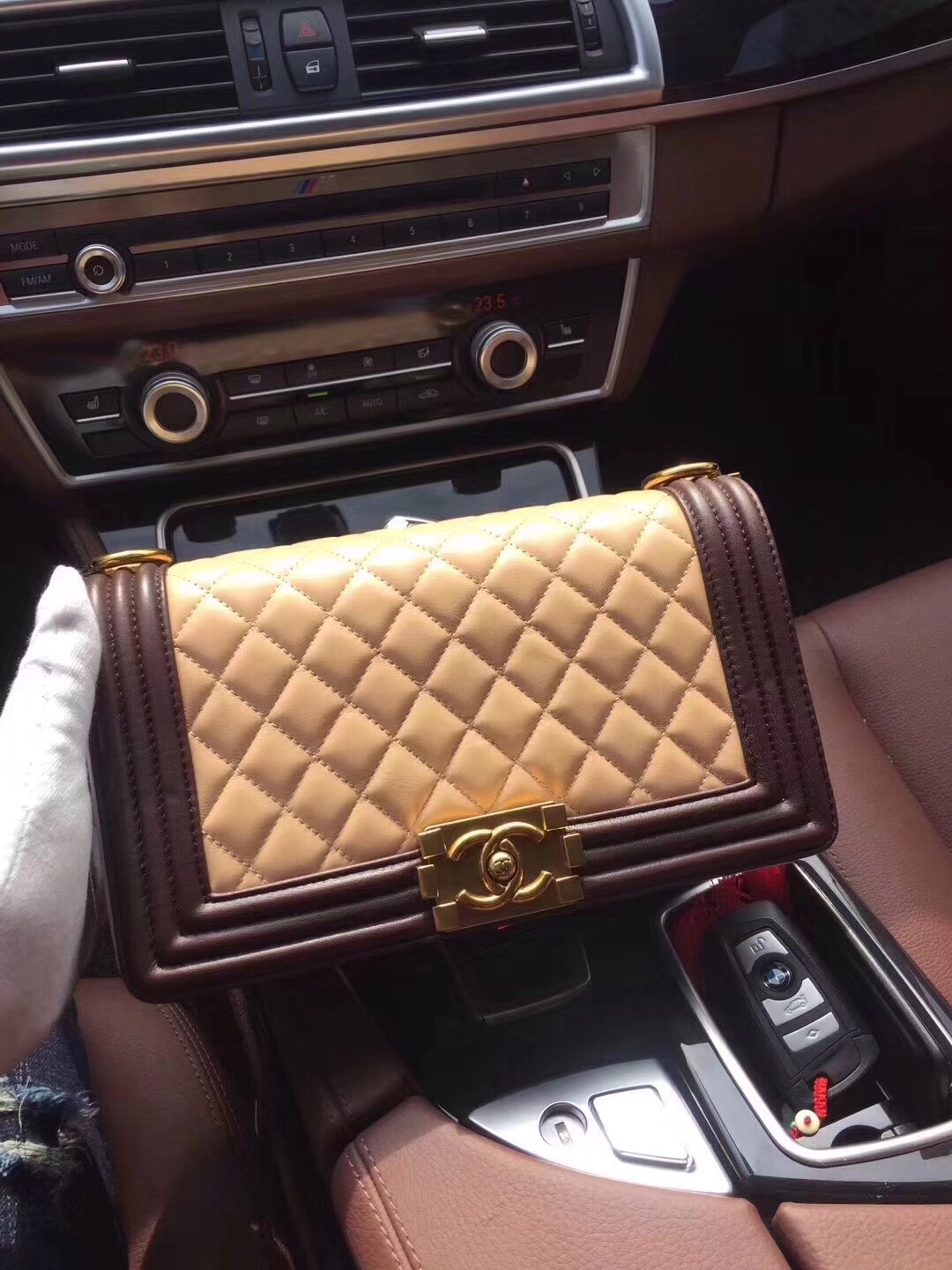 Túi xách Chanel Boy VIP - TXCN181