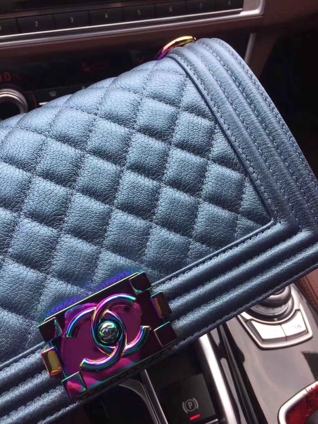 z822323333926_691d06497dfb7ddb7d3361682064a122