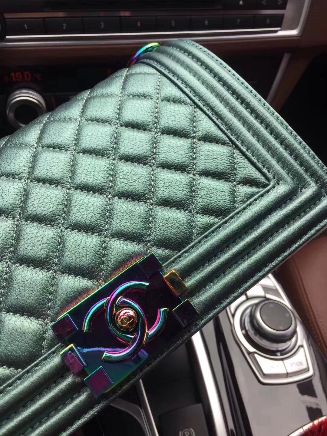 z822323469174_358372aab644c17e4c339673824f988c