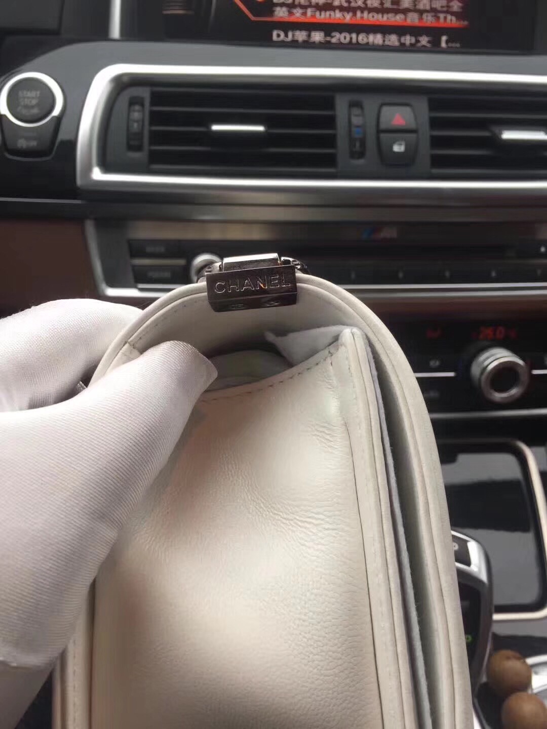 z834970901453_e225b061828c717ec8941b00570f006d