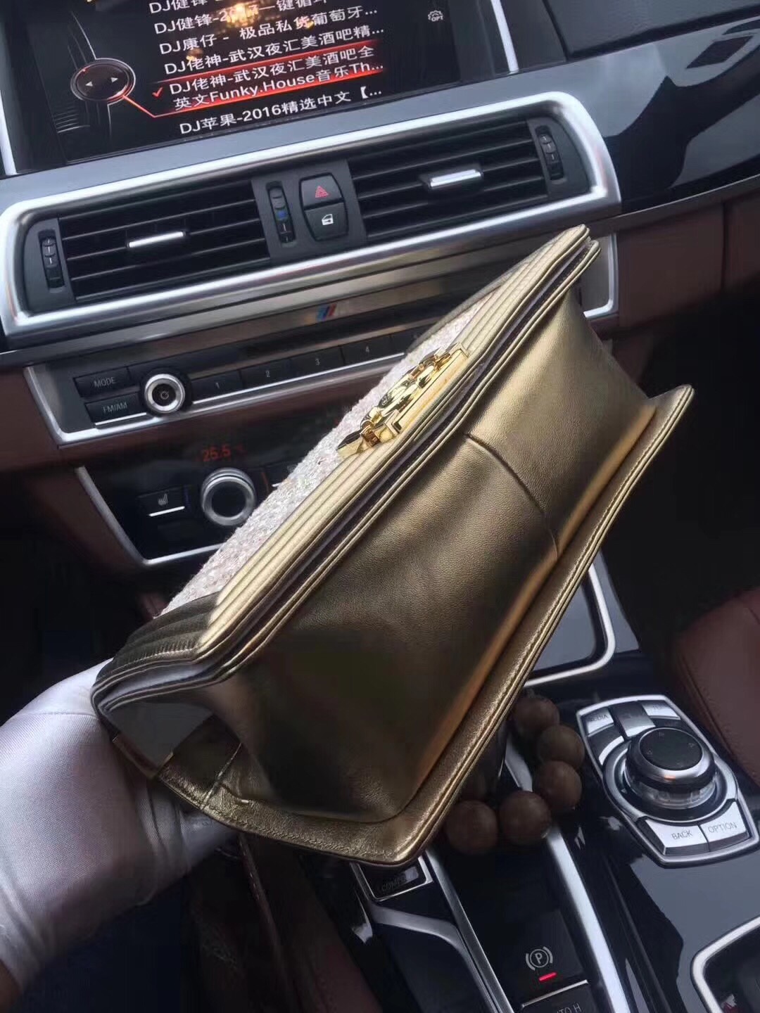 z834971728929_a20679fa6214150cd3ce83706cd259ed