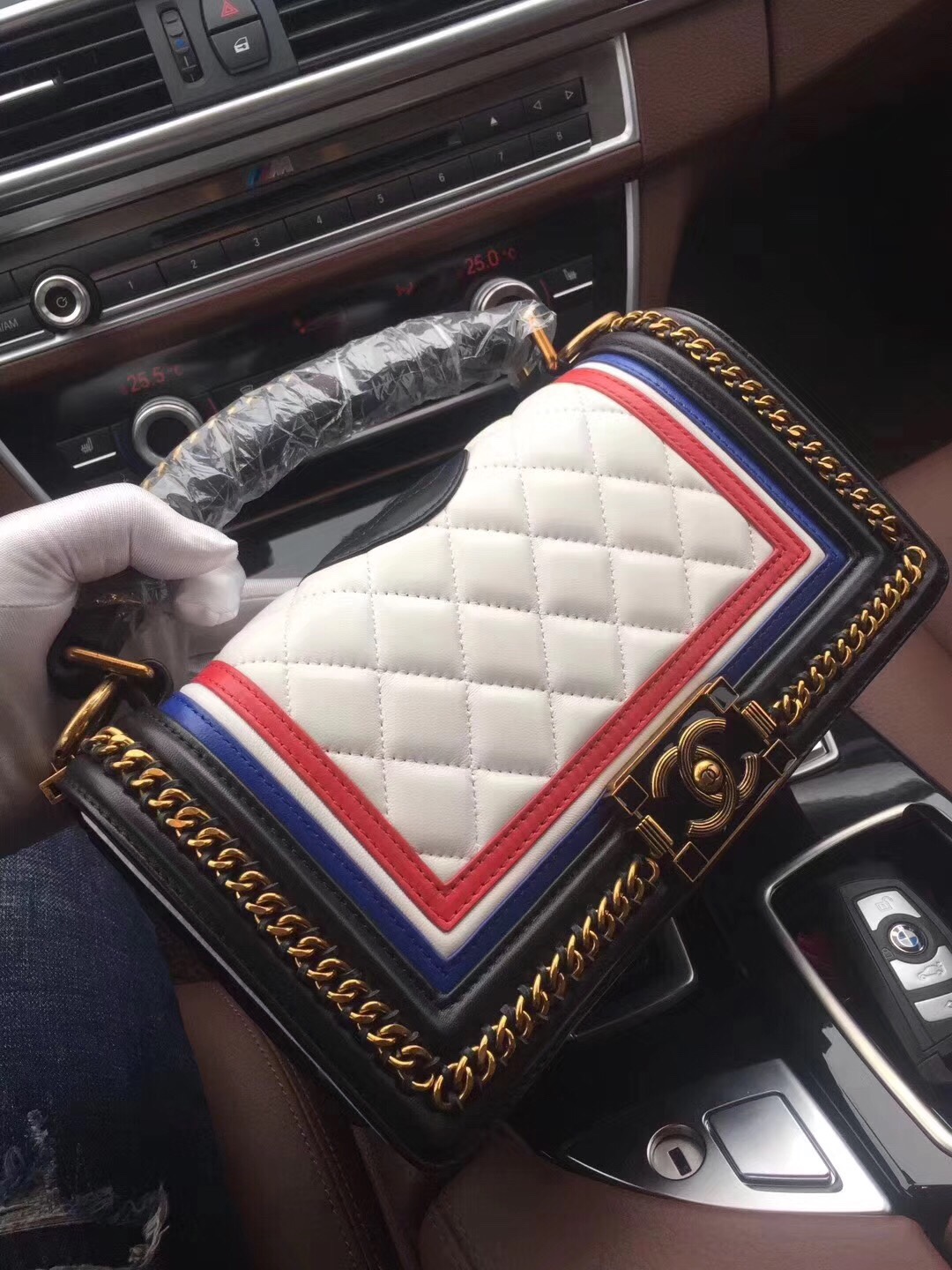 z834972074832_5cb64cb8c5a1c337750d48ee3651af89