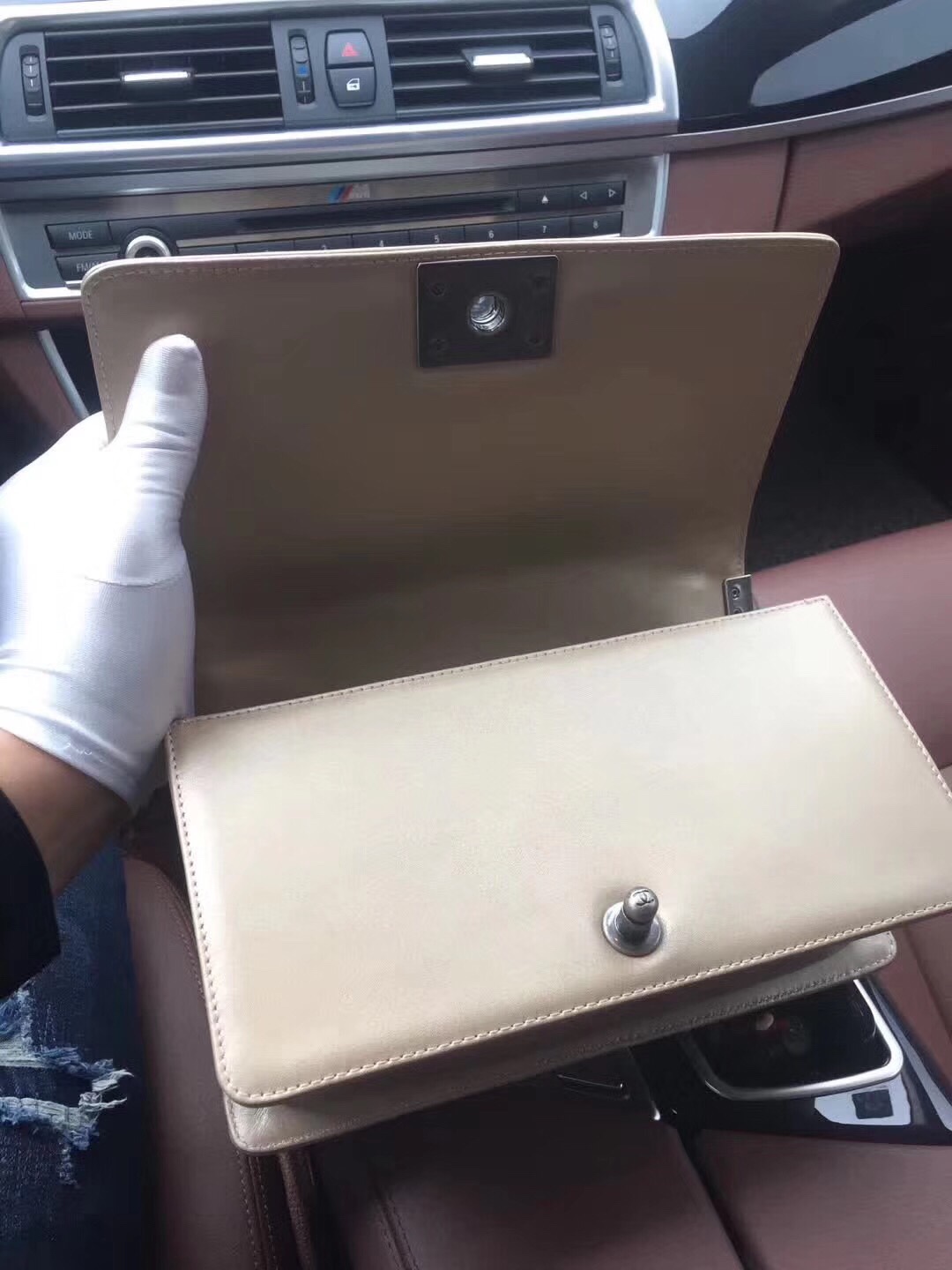 z834972828618_5ee71d1f670409b8e8de6ee2441717e3