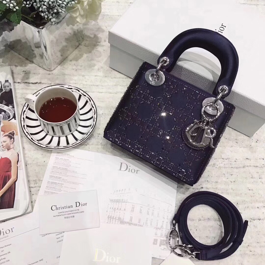 z835880489183_392feaed0870644ee96e8c3cd77e316b