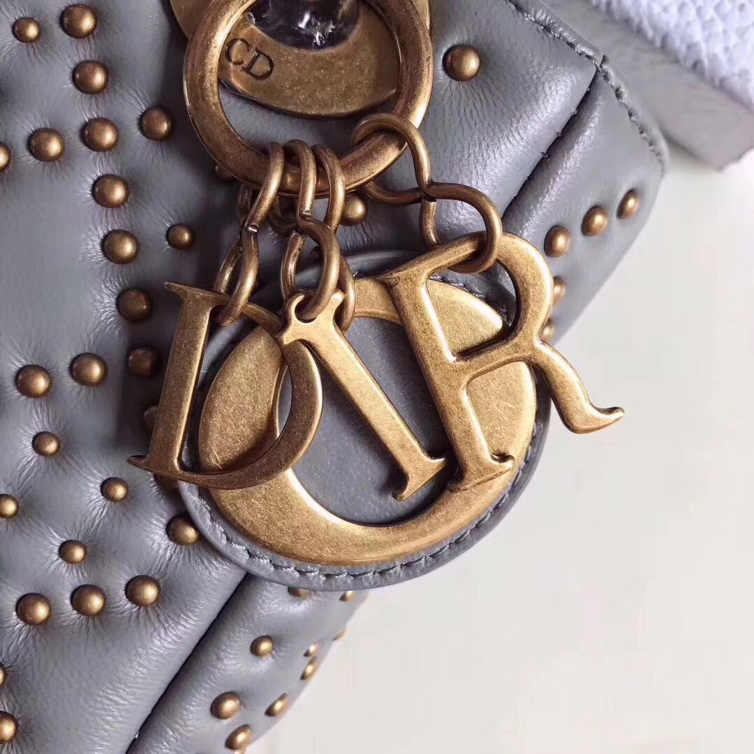 z835880603191_2fc4ea940cd911caeb09954c7b64ac25