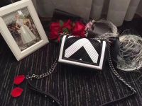 Túi xách Chanel Boy Chevron Siêu Cấp - TXCN200