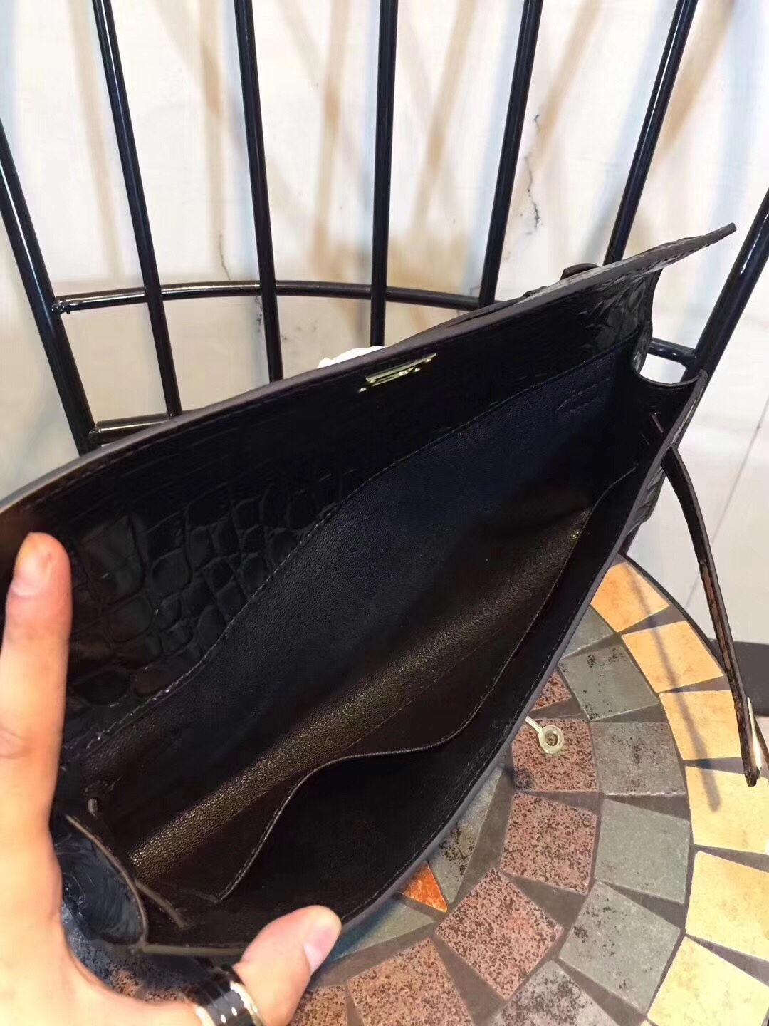 z851578484260_38d9817fb28a60339fc6172f920059b0