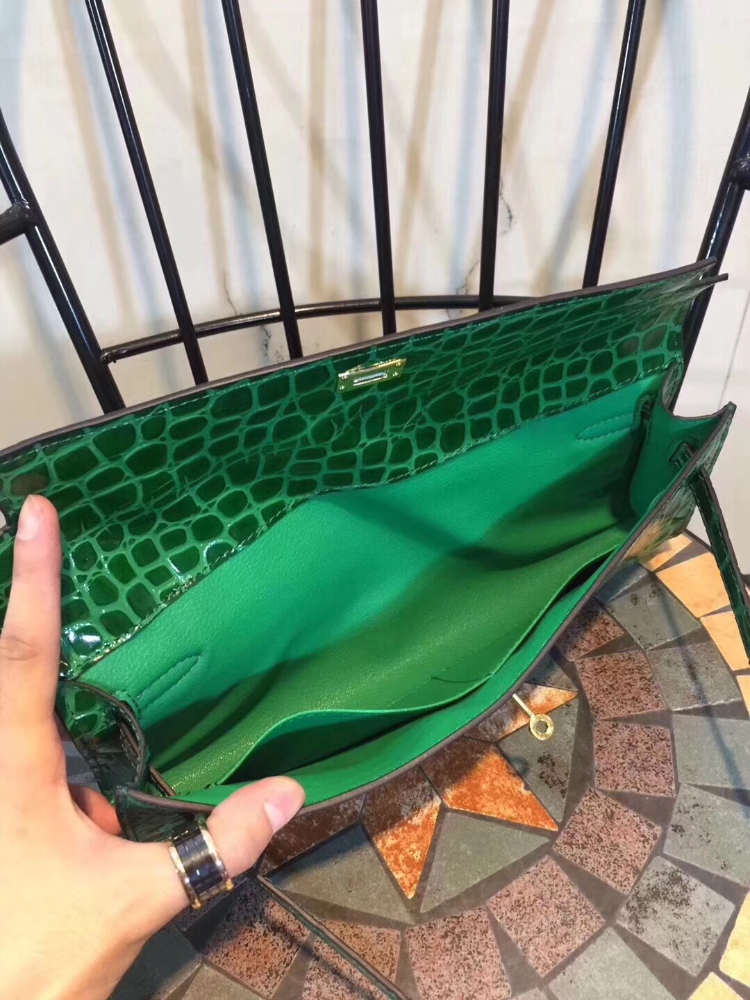 z851576994133_36676791120ae21813d9857fb962e3b0