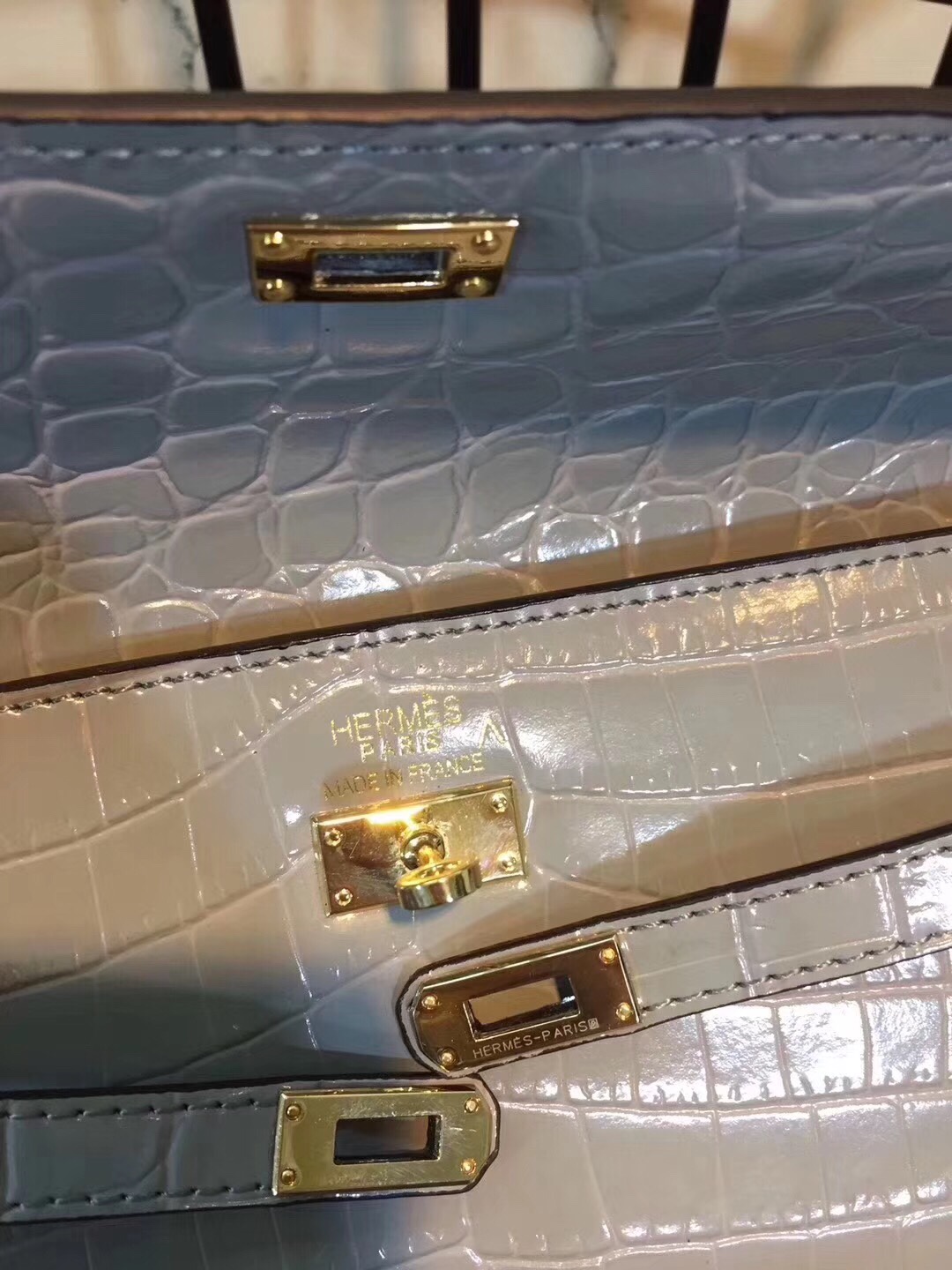 z851576833027_d18161326a277094f6c914d3724328ba