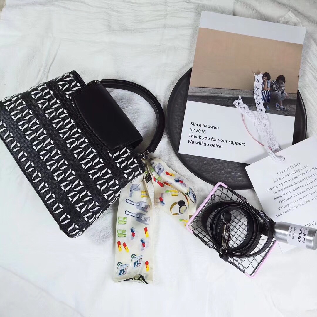 z874334103790_5a144fcbaf540b3b8ff71bf295a314ab